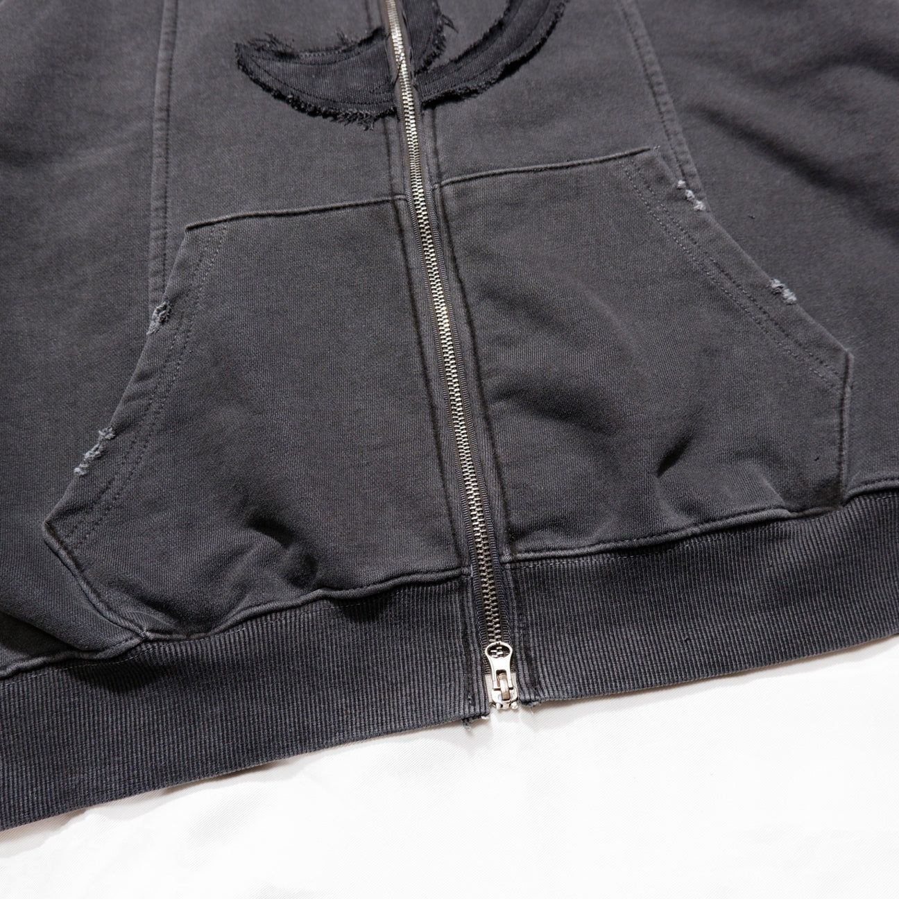 CRACK  ZIP HOODIE