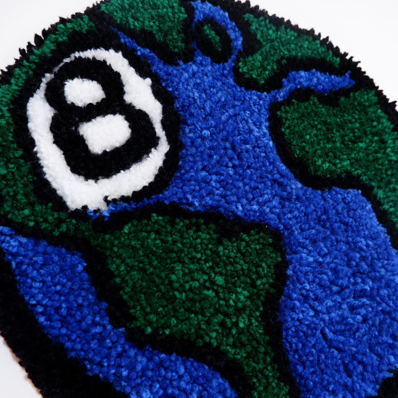 8BALL EARTH RUG