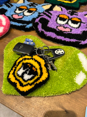 SUNNY RUG KEYHOLDER