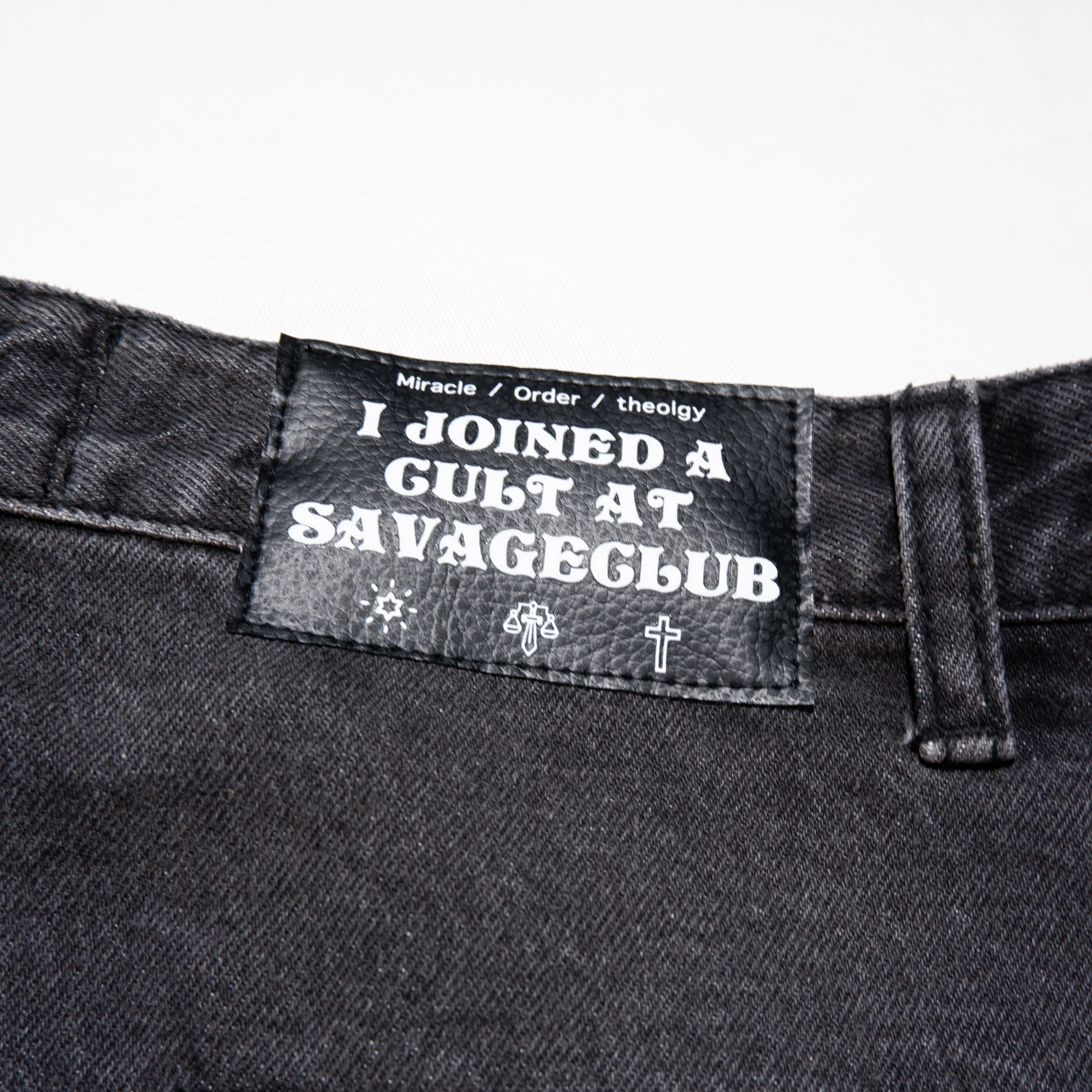 STUDS LINE DENIM PANTS