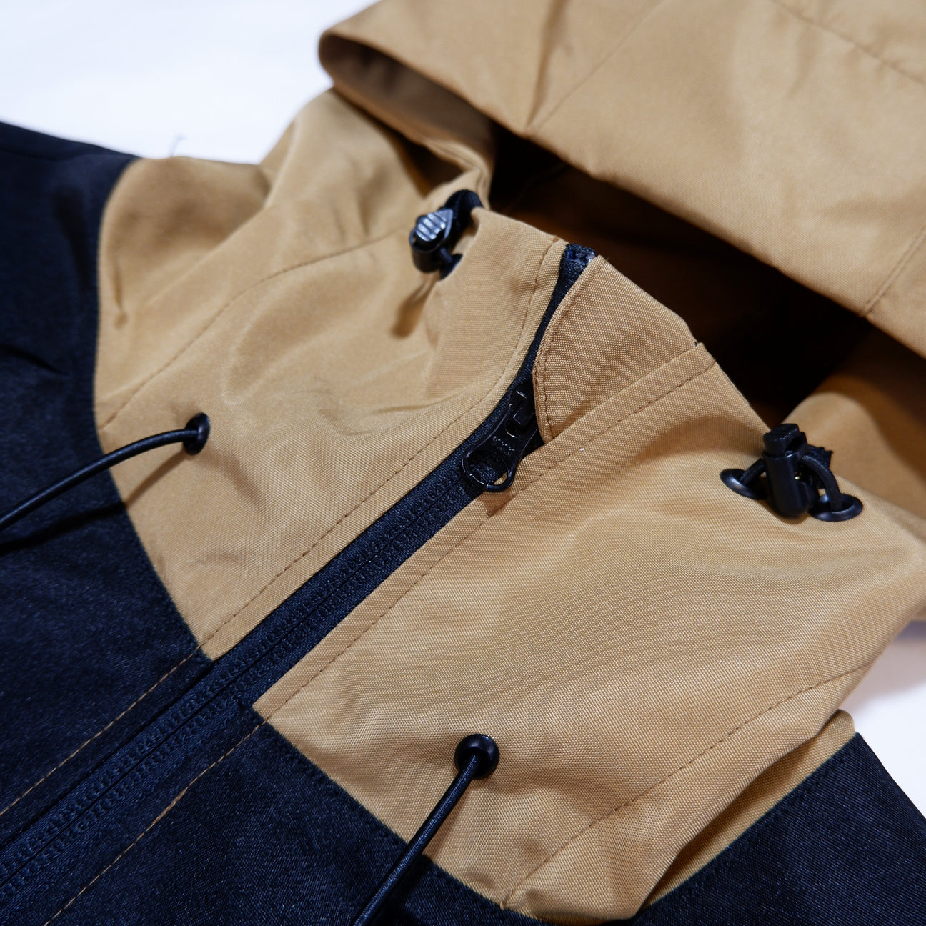 CULT MOUNTAIN JACKET