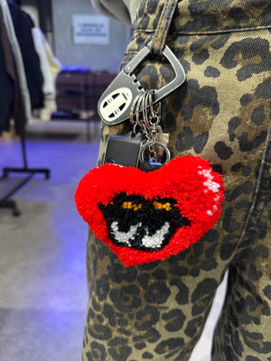 LOVERY RUG KEYHOLDER