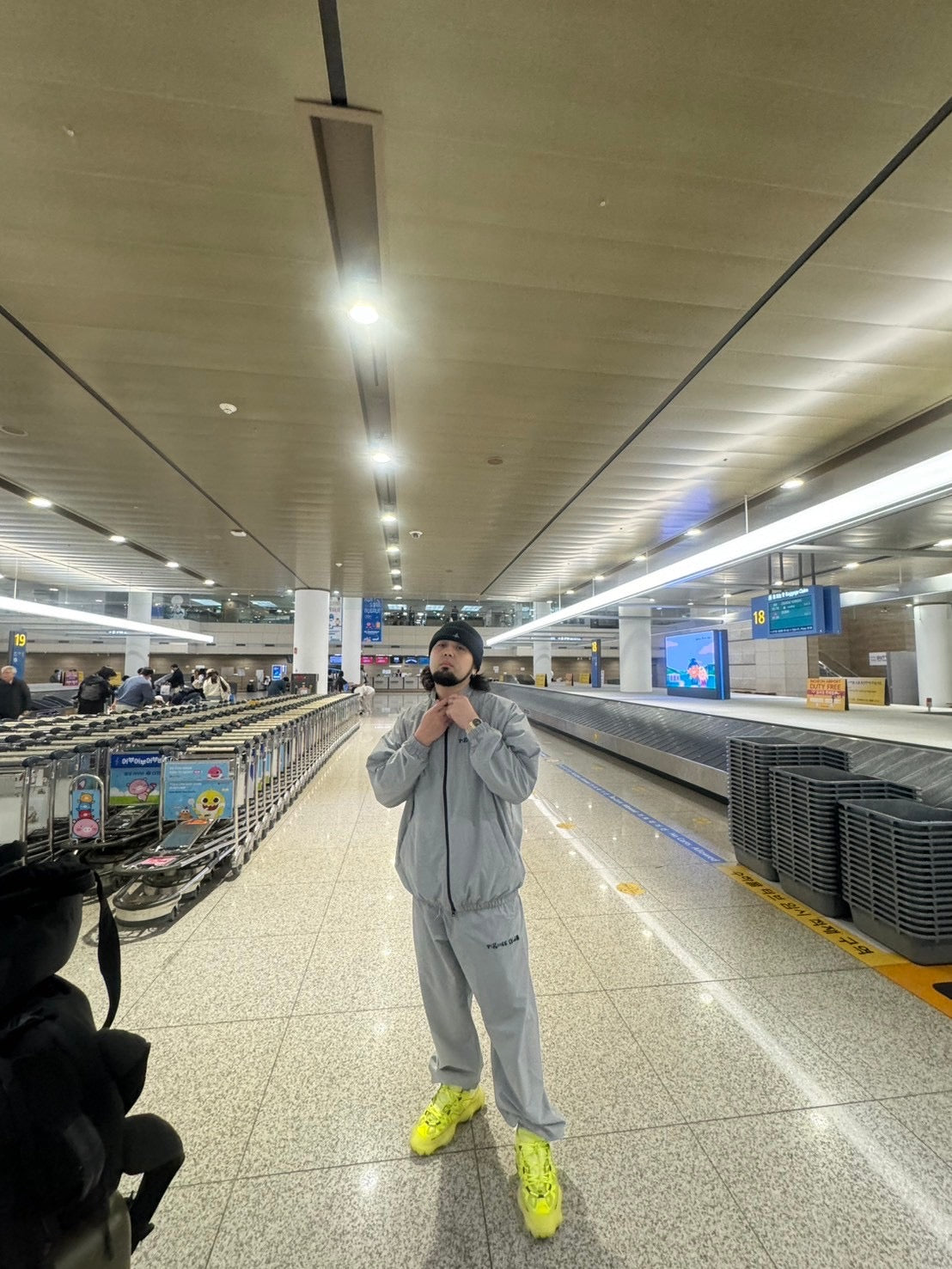 ROCK LOGO nylon jaket