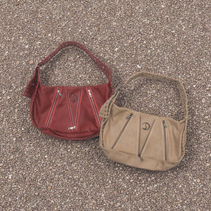 CRACK METAL ZIP SHOURDER BAG